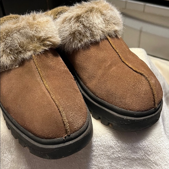 SKETCHERS WORK 🥾 TAN/BROWN LEATHER FAUX FUR LINED NON-SLIP SOLE CLOGS Women’s 10 - Picture 3 of 15